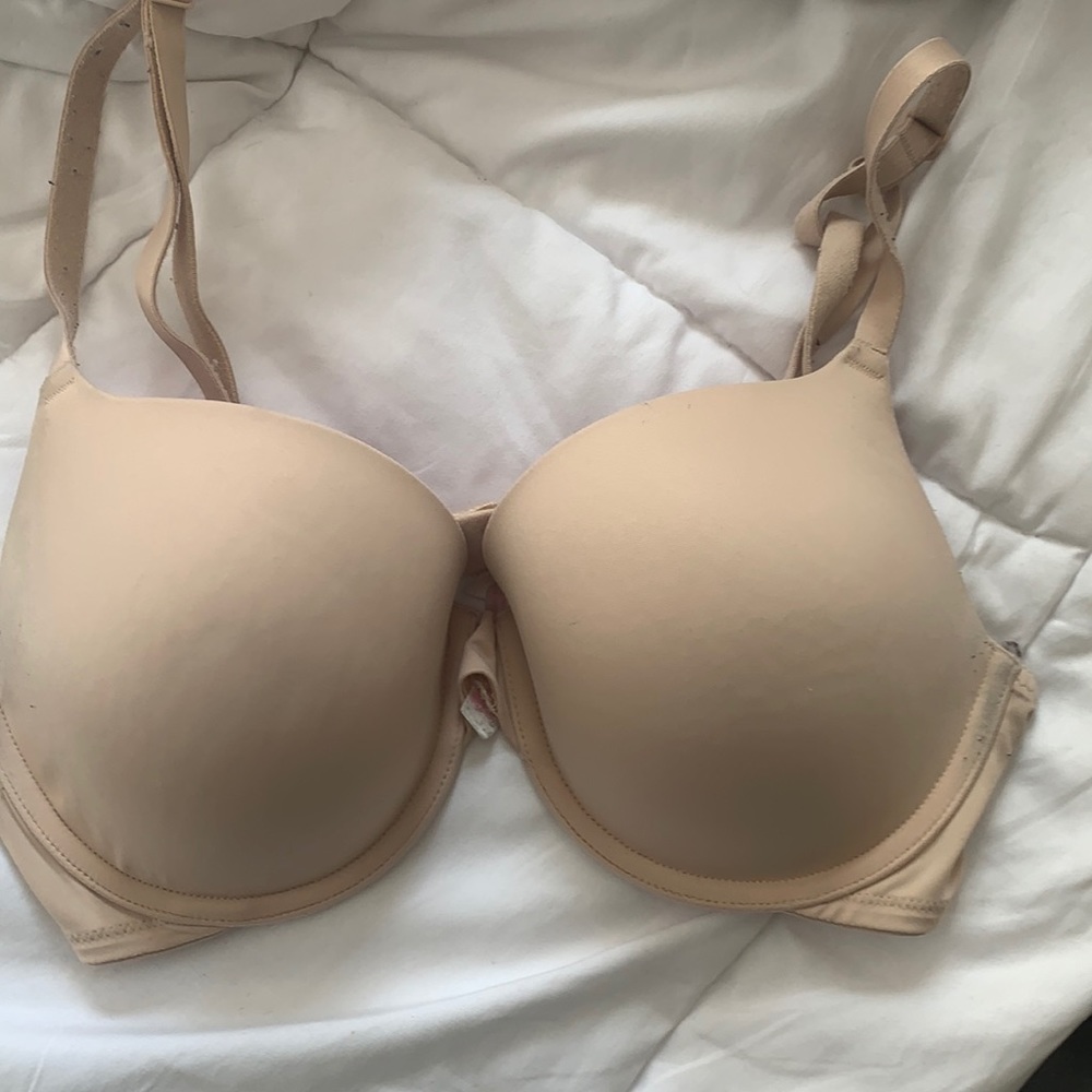 beige vs pink bra